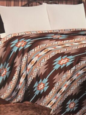 Western Linen Super Soft Fleece Blanket - Queen Size NWT